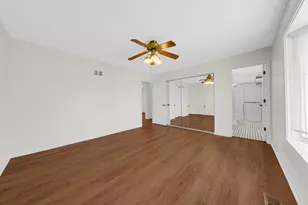 5080 Prairie Oak Rd, Gurnee, IL 60031 - Photo 18