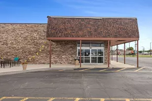 10442 Rt 47 Hwy, Huntley, IL 60142 - Photo 1