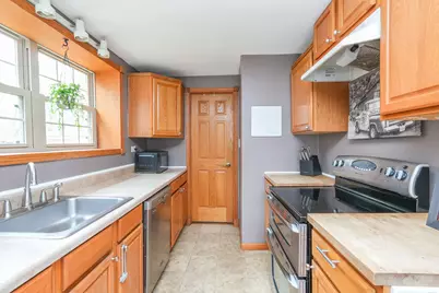 2821 Shadow Road, Momence, IL 60954 - Photo 16