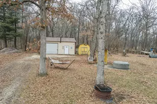 2821 Shadow Rd, Momence, IL 60954 - Photo 32