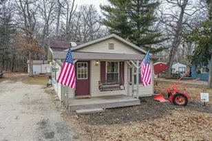 2821 Shadow Rd, Momence, IL 60954 - Photo 1