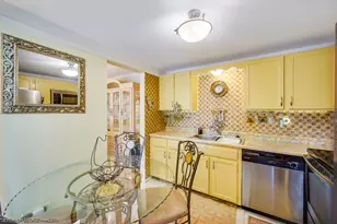 18855 Burnham Ave, Lansing, IL 60438 - Photo 12