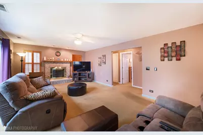 621 Kirkland Drive, Algonquin, IL 60102 - Photo 12