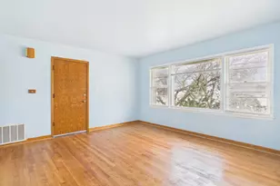 755 Dulles Rd, Des Plaines, IL 60016 - Photo 2