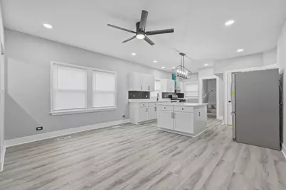 14846 Woodlawn Avenue, Dolton, IL 60419 - Photo 12