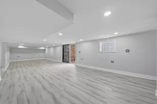 14846 Woodlawn Ave, Dolton, IL 60419 - Photo 24