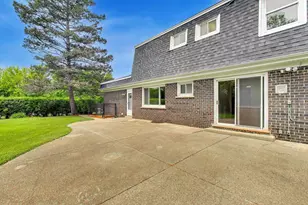 1225 Laurel Ave, Deerfield, IL 60015 - Photo 56
