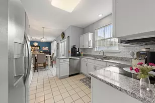 2940 Arbor Ln, Aurora, IL 60502 - Photo 6