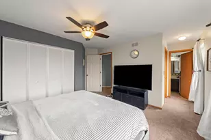 2940 Arbor Ln, Aurora, IL 60502 - Photo 14