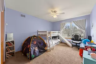 2940 Arbor Ln, Aurora, IL 60502 - Photo 16