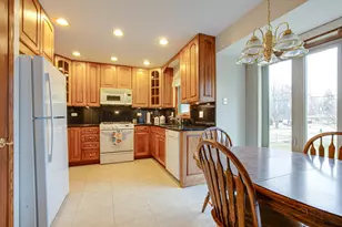 1147 N Ridge Ave, Arlington Heights, IL 60004 - Photo 8