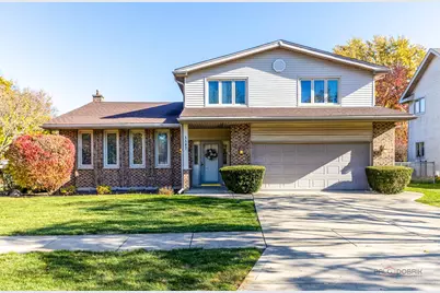 1147 N Ridge Avenue, Arlington Heights, IL 60004 - Photo 1