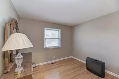 551 N Vista Avenue, Lombard, IL 60148 - Photo 12