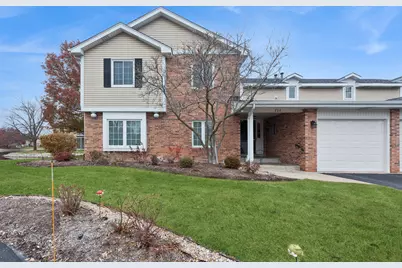 724 Maplewood Court #34-B, Willowbrook, IL 60527 - Photo 1