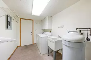 2722 Harbor Dr, Joliet, IL 60431 - Photo 18