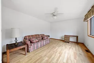 2722 Harbor Dr, Joliet, IL 60431 - Photo 8