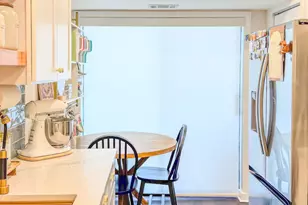 250 W Parliament Pl, Mount Prospect, IL 60056 - Photo 18