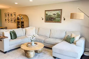 250 W Parliament Pl, Mount Prospect, IL 60056 - Photo 6