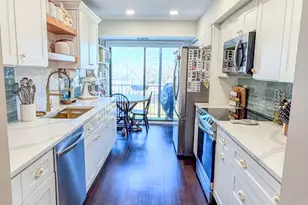 250 W Parliament Pl, Mount Prospect, IL 60056 - Photo 12