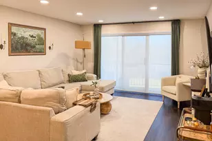 250 W Parliament Pl, Mount Prospect, IL 60056 - Photo 4