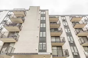 9128 W Terrace Dr, Niles, IL 60714 - Photo 18