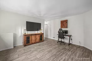 659 S Rosehall Ln, Round Lake, IL 60073 - Photo 18