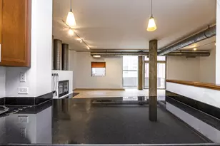 939 W Huron St, Chicago, IL 60642 - Photo 6