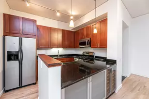 939 W Huron St, Chicago, IL 60642 - Photo 2