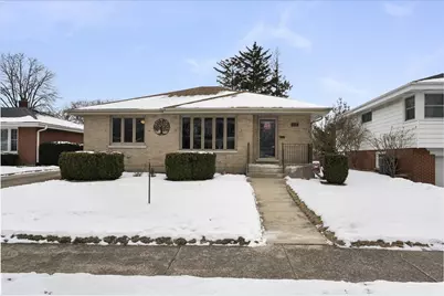 878 S Parkside Avenue, Elmhurst, IL 60126 - Photo 1
