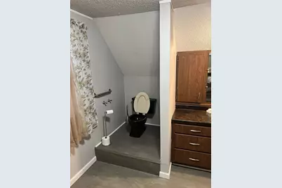 410 Wagon Creek Loop, Creal Springs, IL 62922 - Photo 20