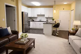 801 N McLean Blvd, Elgin, IL 60123 - Photo 2