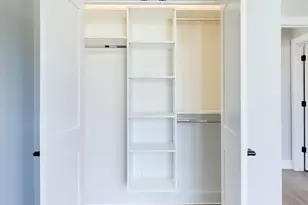 5424 Old Orchard Rd, Skokie, IL 60077 - Photo 18