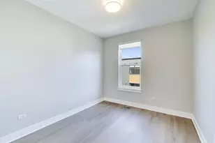 5424 Old Orchard Rd, Skokie, IL 60077 - Photo 16