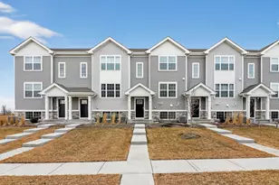 1007 Briar Gln Ct, Hampshire, IL 60140 - Photo 2