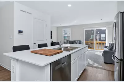 1007 Briar Glen Court, Hampshire, IL 60140 - Photo 4