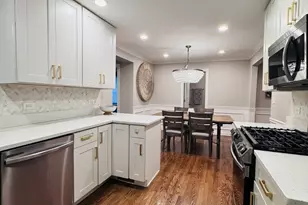 2243 S 3rd Ave, Riverside, IL 60546 - Photo 10