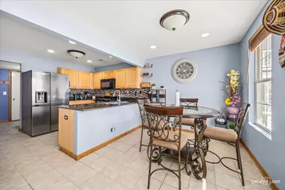 117 Presidential Boulevard, Oswego, IL 60543 - Photo 6