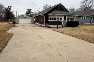 1849 Post St, Ottawa, IL 61350 - Photo 2