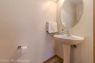 201 Barrett Dr, Yorkville, IL 60560 - Photo 16