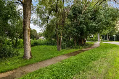 7707 Virginia Court, Willowbrook, IL 60527 - Photo 6