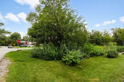 7707 Virginia Court, Willowbrook, IL 60527 - Photo 8