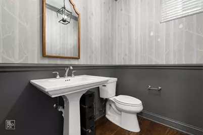 219 N Clinton Avenue, Elmhurst, IL 60126 - Photo 24