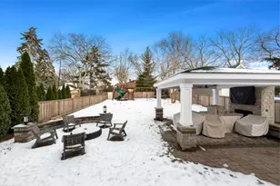 219 N Clinton Ave, Elmhurst, IL 60126 - Photo 70