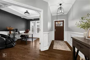 219 N Clinton Ave, Elmhurst, IL 60126 - Photo 4