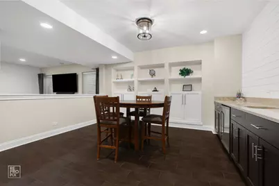 219 N Clinton Avenue, Elmhurst, IL 60126 - Photo 50