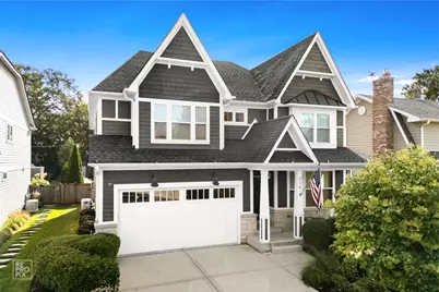 219 N Clinton Avenue, Elmhurst, IL 60126 - Photo 1