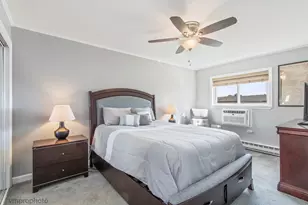 2413 Randall Ln, Arlington Heights, IL 60004 - Photo 8