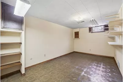 274 W Center Street, Burlington, IL 60109 - Photo 28