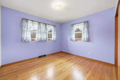 274 W Center Street, Burlington, IL 60109 - Photo 22