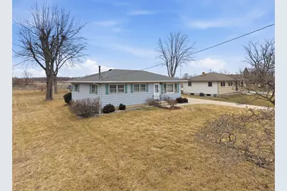 274 W Center Street, Burlington, IL 60109 - Photo 54